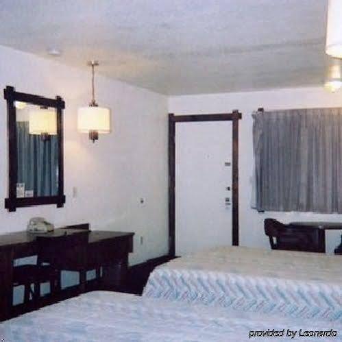 Budget Host Longhorn Motel Byers Bagian luar foto