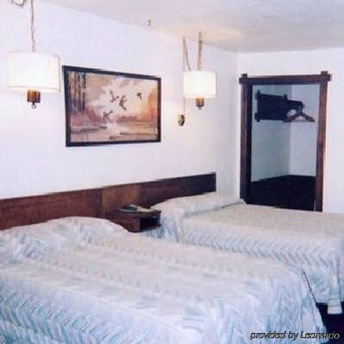 Budget Host Longhorn Motel Byers Bagian luar foto