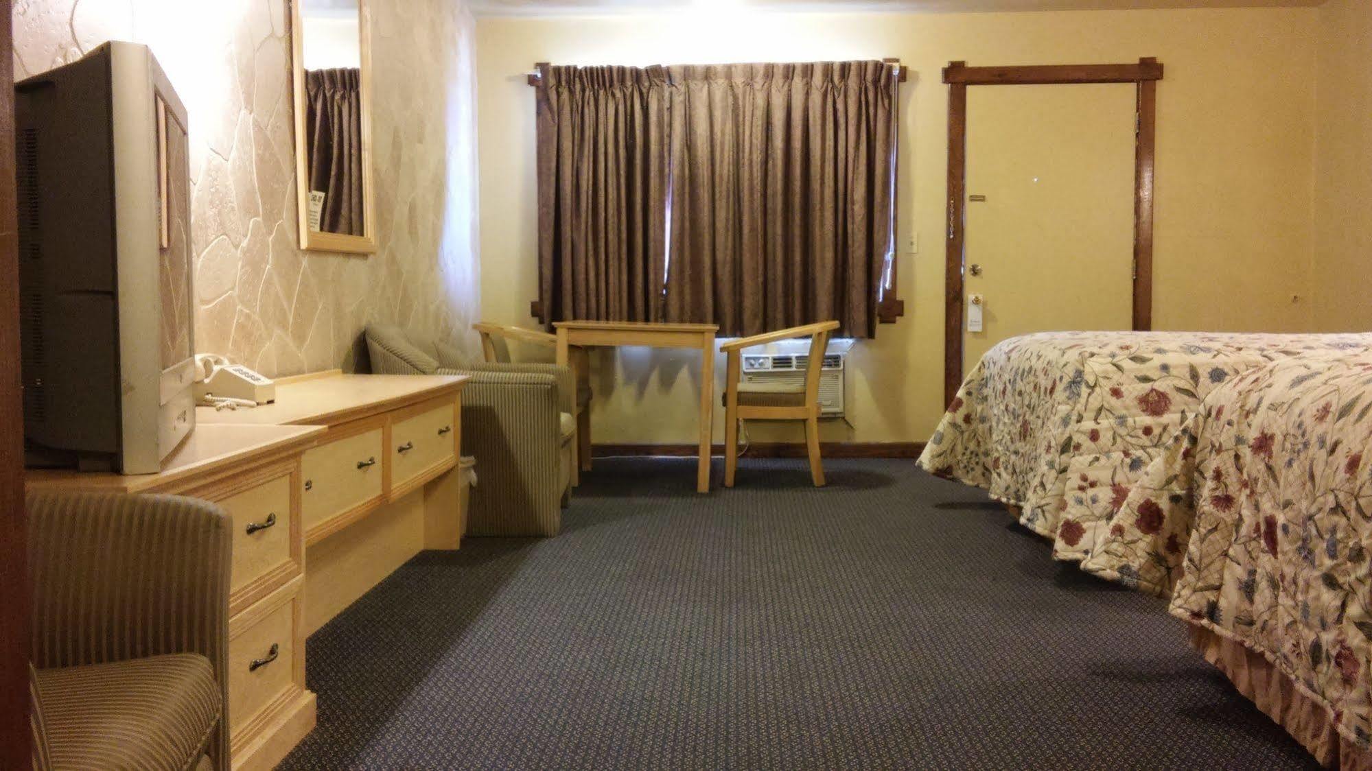 Budget Host Longhorn Motel Byers Bagian luar foto